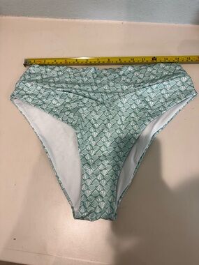 Victoria Secret High-Waist seashell Bikini Bottom